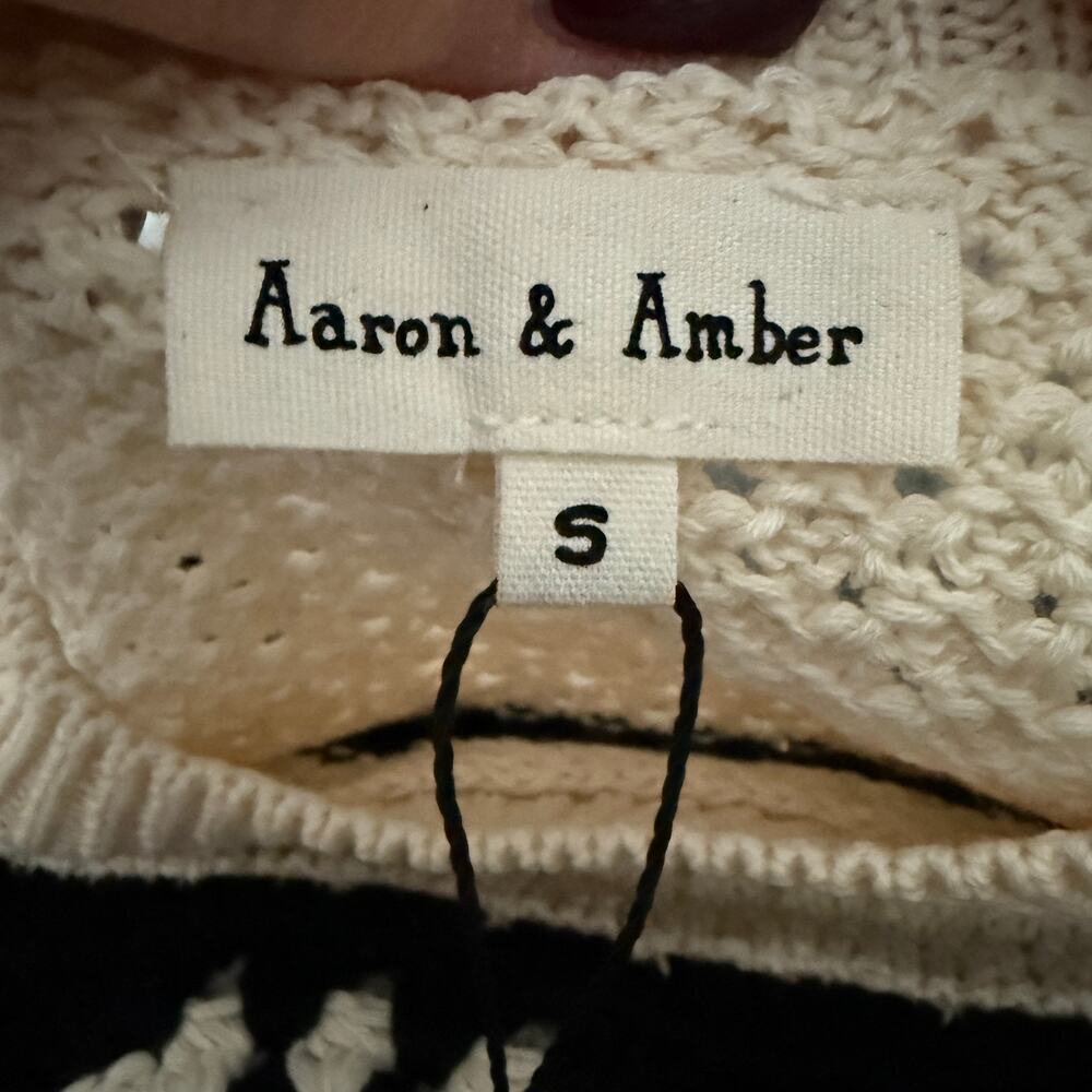Aaron & Amber Black and Cream Crochet Short Sleeve Top Size S‎ NEW - Picture 3 of 6